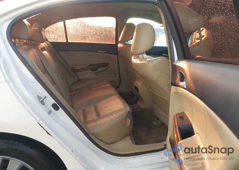 2011 Honda Accord 2.4 Ex-L z USA, uszkodzony, nr VIN 1HGCP2F87BA022013